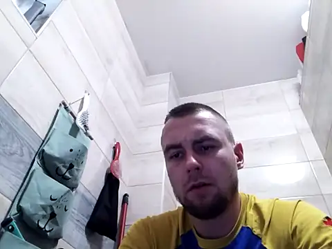 Snapshot of Vladyslav30 chatting on February 10, 10:03 am Vladyslav30 online show from February 10, 10:03 am