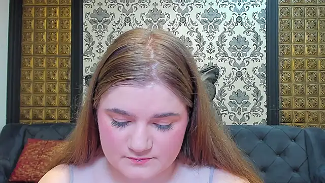 LissaBigTitts online show from December 19, 9:06 pm