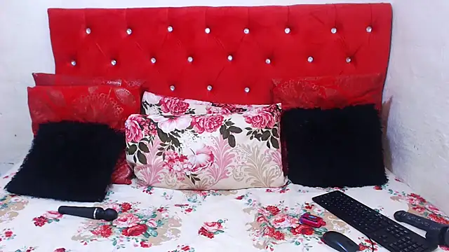 GoldSnowXxX online show from December 1, 1:01 pm