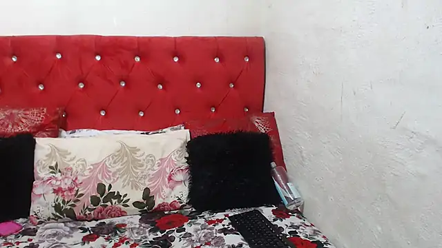 GoldSnowXxX online show from November 15, 1:42 am