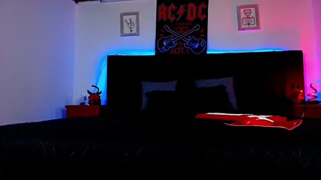 Alisse Moore online show from March 14, 12:33 pm