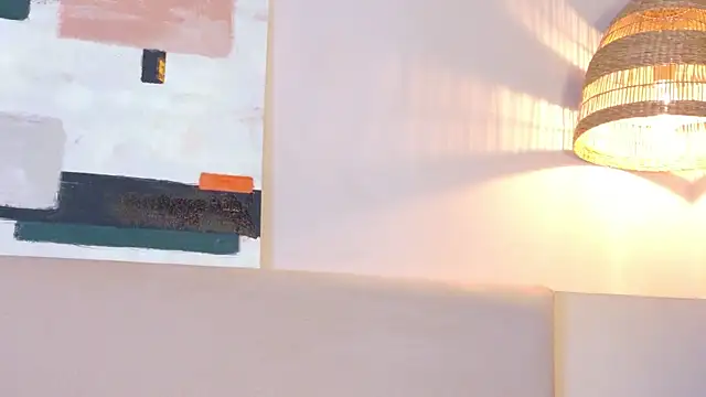 Snapshot of LanaRozz chatting on December 13, 8:04 pm LanaRozz online show from December 13, 8:04 pm