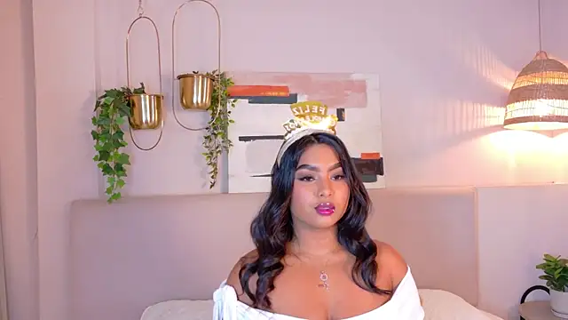 LanaRozz online show from January 8, 7:20 pm