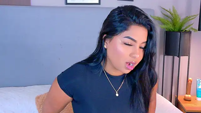 Snapshot of LanaRozz chatting on June 19, 7:09 pm LanaRozz online show from June 19, 7:09 pm