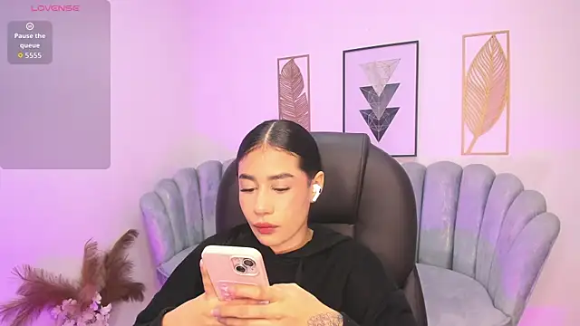 miranda crawfor online show from February 20, 11:45 am