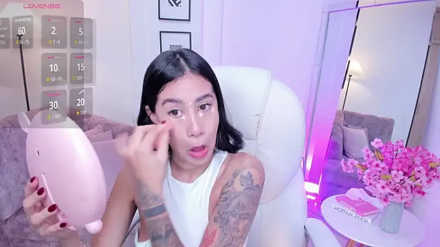 Snapshot of miranda_crawfor chatting on December 3, 12:26 pm miranda crawfor online show from December 3, 12:26 pm