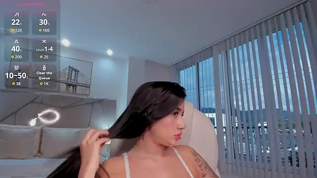 Snapshot of miranda_crawfor chatting on June 12, 8:50 pm miranda crawfor online show from June 12, 8:50 pm