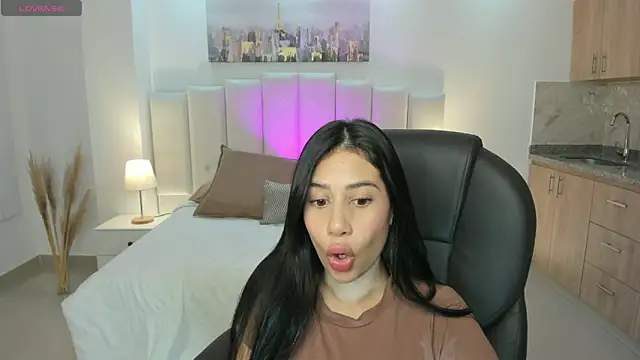 Snapshot of miranda_crawfor chatting on November 1, 1:27 pm miranda crawfor online show from November 1, 1:27 pm