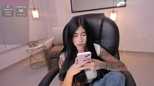 miranda crawfor online show from March 29, 4:14 am