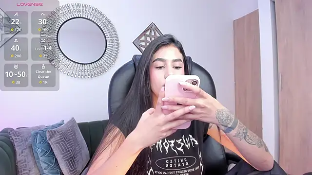 Snapshot of miranda_crawfor chatting on June 14, 8:54 pm miranda crawfor online show from June 14, 8:54 pm