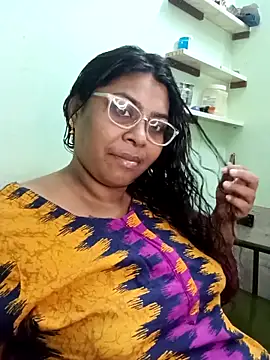 zara-mallus online show from October 2, 5:49 pm