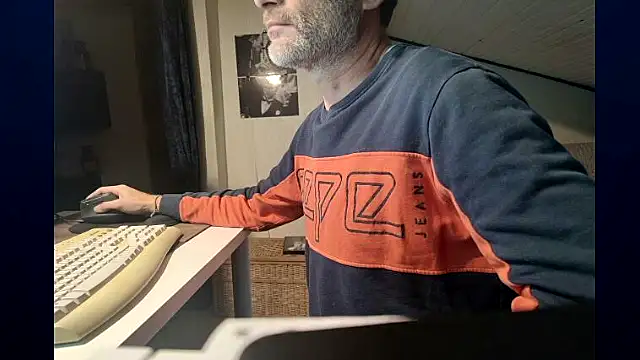 french male whorexh online show from December 16, 7:56 am