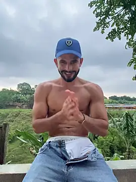 Jacksonfranco online show from May 1, 10:59 pm