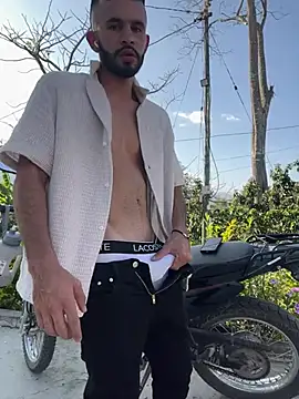 Jacksonfranco online show from February 28, 9:25 pm