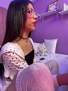 ShantyMillan online show from May 26, 1:09 pm