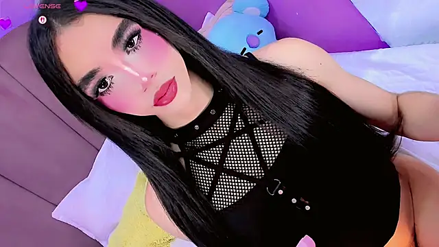 ShantyMillan online show from May 17, 1:11 pm