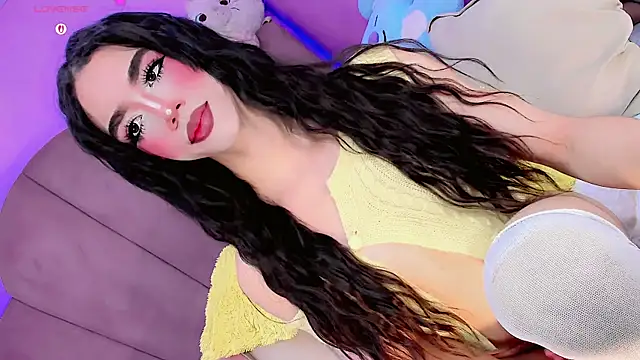 ShantyMillan online show from April 5, 12:23 pm