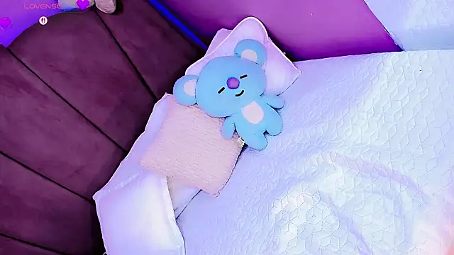 ShantyMillan online show from May 21, 1:41 pm