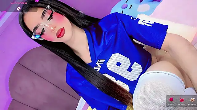 ShantyMillan online show from March 22, 12:40 pm