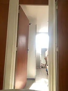 amandaaasilvaa online show from December 5, 11:53 am