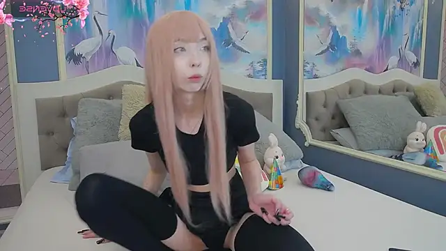 Snapshot of Evelyn_Neal chatting on December 4, 3:33 pm Evelyn Neal online show from December 4, 3:33 pm