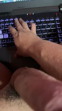 Snapshot of AndyRico18 chatting on December 16, 7:18 pm AndyRico18 online show from December 16, 7:18 pm