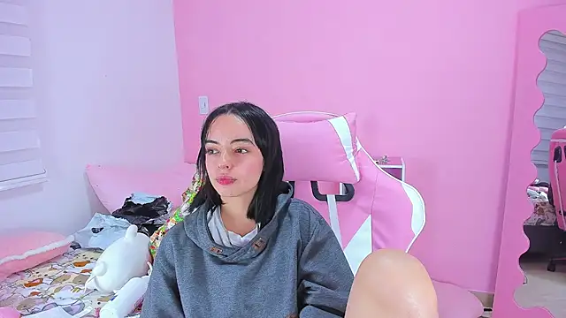 alexaa fox online show from October 24, 5:28 am