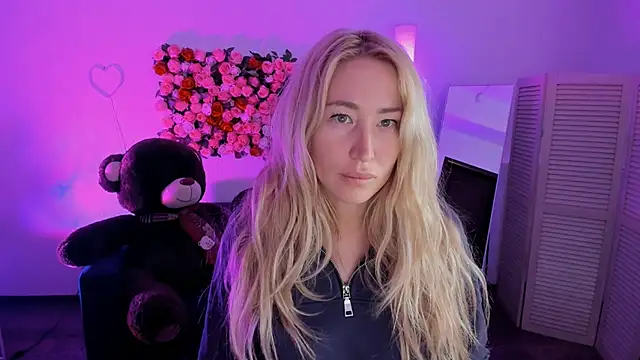 AstraMonroe online show from April 18, 4:59 am