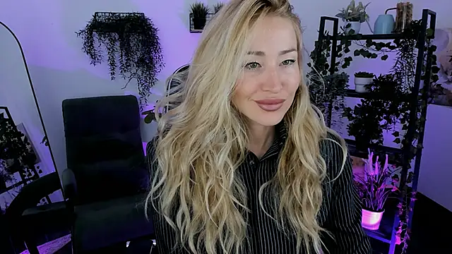 AstraMonroe online show from April 10, 4:19 am