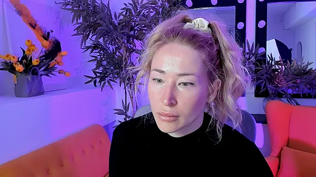 AstraMonroe online show from September 25, 1:33 am