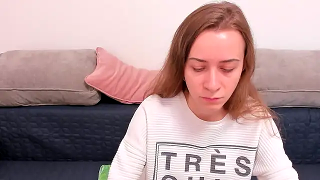 alisaakiss online show from November 1, 7:02 am