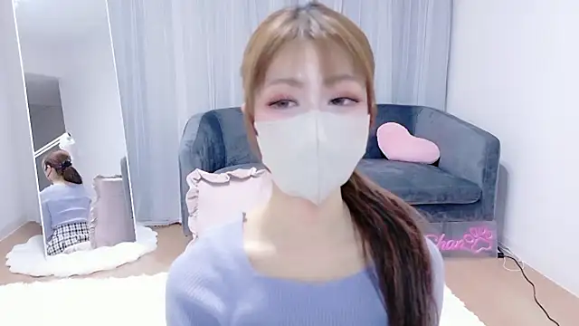 -Nyanko-chan- online show from March 7, 9:05 am