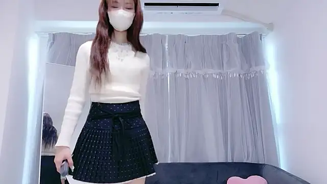 -Nyanko-chan- online show from March 23, 5:40 am