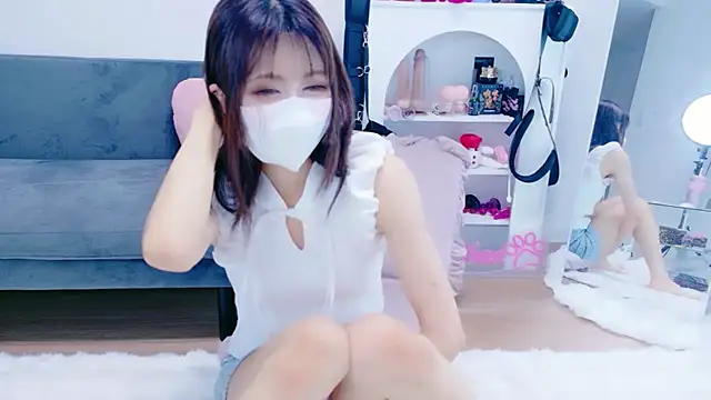 -Nyanko-chan- online show from June 3, 9:08 pm