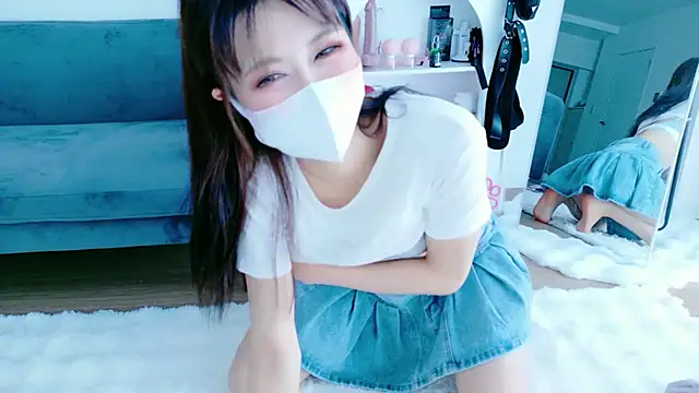 -Nyanko-chan- online show from June 18, 11:10 pm