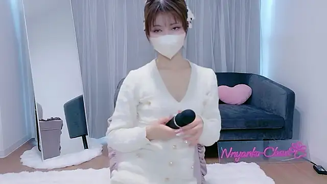 -Nyanko-chan- online show from April 3, 5:25 am