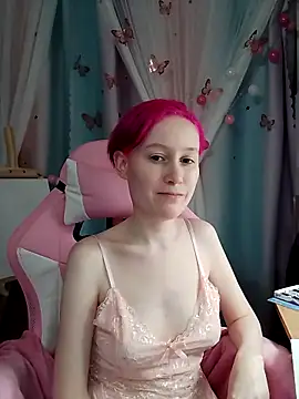 Snapshot of Fuzzy_Unicorn chatting on November 6, 7:07 pm Fuzzy Unicorn online show from November 6, 7:07 pm