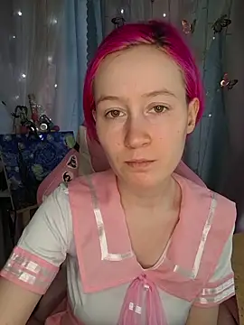 Snapshot of Fuzzy_Unicorn chatting on April 27, 10:02 am Fuzzy Unicorn online show from April 27, 10:02 am