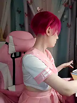 Snapshot of Fuzzy_Unicorn chatting on November 13, 7:29 pm Fuzzy Unicorn online show from November 13, 7:29 pm