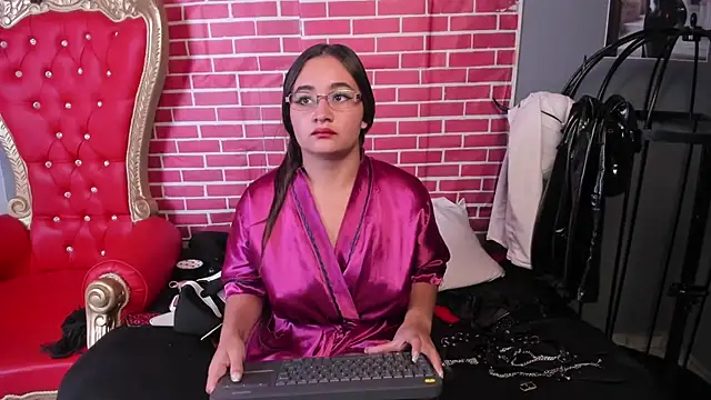LiliThara online show from July 24, 11:17 am