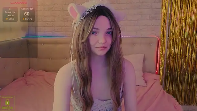 AnimeAlica18 online show from April 1, 3:30 am