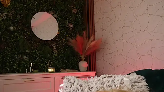 Snapshot of angel_wow_ chatting on November 28, 5:29 am angel wow online show from November 28, 5:29 am