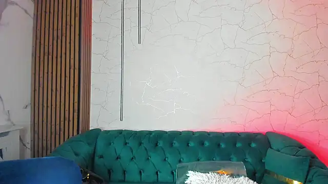 Snapshot of angel_wow_ chatting on December 5, 5:17 am angel wow online show from December 5, 5:17 am