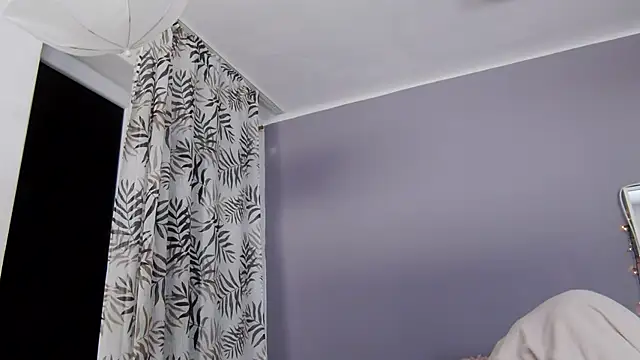 Ellsa Jean  online show from September 19, 2:26 am