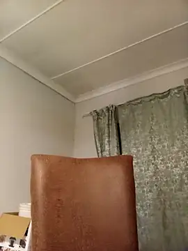 Snapshot of BlamedSimple chatting on December 16, 10:36 pm BlamedSimple online show from December 16, 10:36 pm