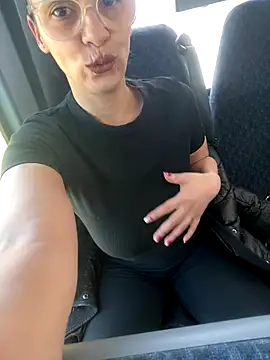 eli5566 online show from October 28, 11:09 am