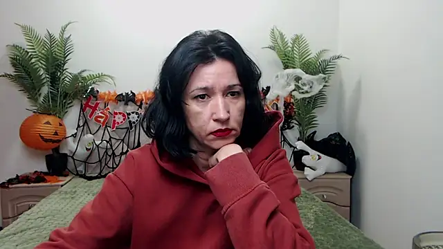 Snapshot of CameronEnns chatting on October 28, 7:07 am CameronEnns online show from October 28, 7:07 am