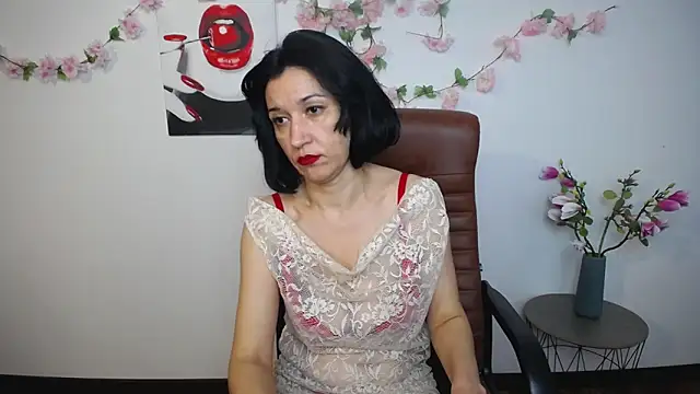 Snapshot of CameronEnns chatting on December 5, 7:29 am CameronEnns online show from December 5, 7:29 am