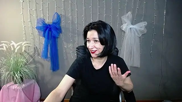 Snapshot of CameronEnns chatting on December 2, 7:26 pm CameronEnns online show from December 2, 7:26 pm