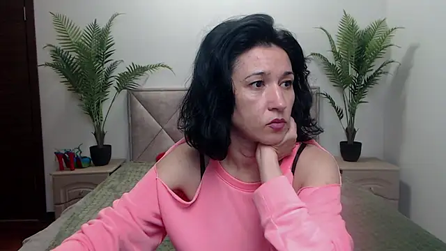 Snapshot of CameronEnns chatting on November 28, 1:22 pm CameronEnns online show from November 28, 1:22 pm